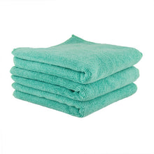 गैलरी व्यूवर में इमेज लोड करें, Chemical Guys Workhorse Professional Microfiber Towel (Exterior)- 16in x 16in - Green - 3 Pack (P16)