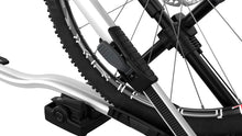 गैलरी व्यूवर में इमेज लोड करें, Thule UpRide - Upright Bike Rack (No Frame Contact) - Silver/Black