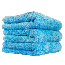गैलरी व्यूवर में इमेज लोड करें, Chemical Guys Shaggy Fur-Ball Microfiber Towel - 16in x 16in - Blue - 3 Pack (P16)