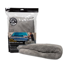 Charger l&#39;image dans la galerie, Chemical Guys Woolly Mammoth Microfiber Dryer Towel - 36in x 25in (P6)