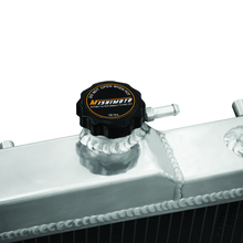 Cargar imagen en el visor de la galería, Mishimoto 00-04 Subaru Legacy Aluminum Radiator