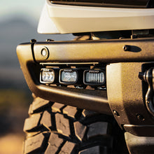 Charger l&#39;image dans la galerie, Rigid Industries 2021+ Ford Mod Bumper Triple SR-M Fog Light Kit